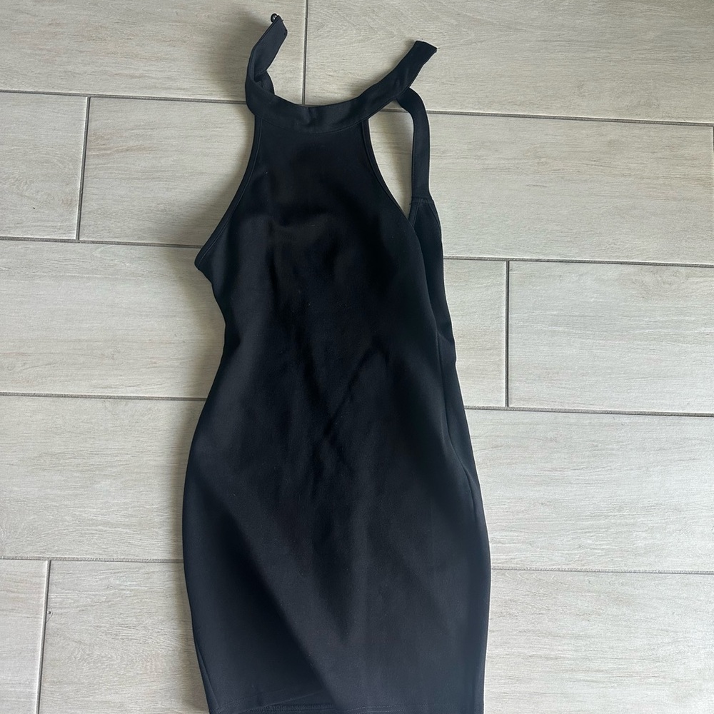Elegant Black Sleeveless Dress